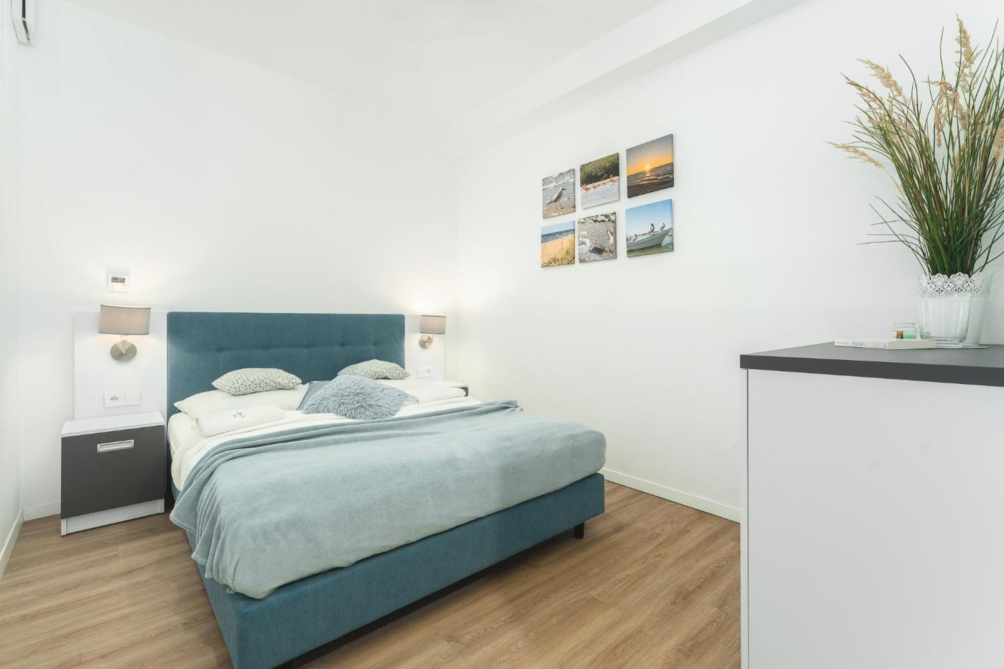 Niebieski C4 Apartment